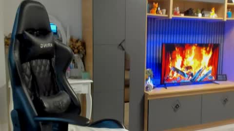 Katy online show from April 9, 2026, 5:07 am