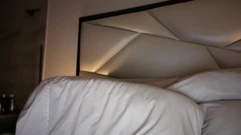 Emily online show from February 3, 2026, 9:53 pm