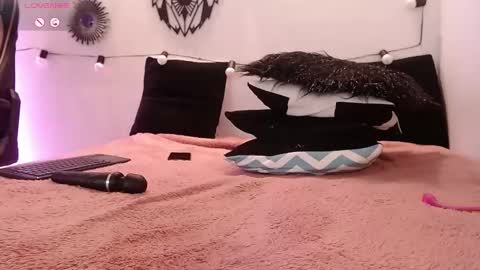 Katy Van online show from January 31, 2025, 10:31 am