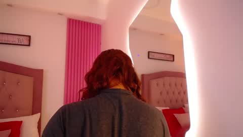 Katy Van online show from February 24, 2026, 5:05 am