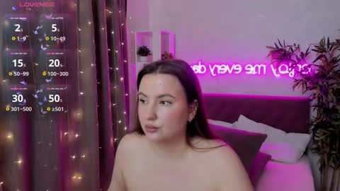 Kate online show from February 23, 2025, 8:06 am