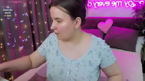 Kate online show from March 12, 2026, 6:52 am