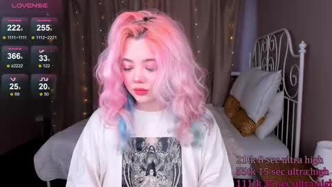 Snapshot of kawaii_yuki chatting on March 8, 2025, 8:44 am Yuki online show from March 8, 2025, 8:44 am