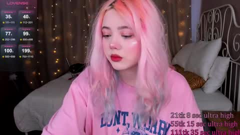 Snapshot of kawaii_yuki chatting on March 9, 2025, 5:22 am Yuki online show from March 9, 2025, 5:22 am