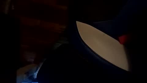 sphkawaiisu online show from April 25, 2026, 1:41 pm