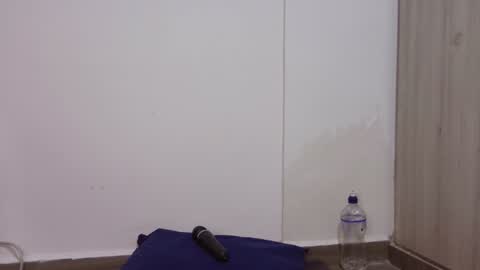  Khawit  online show from January 3, 2025, 10:52 am