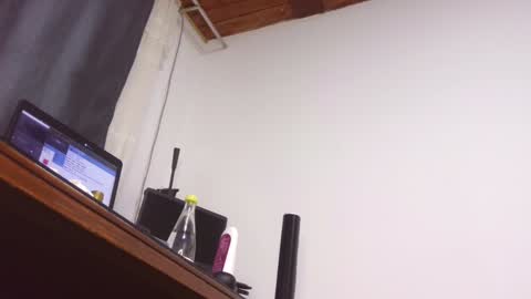  Khawit  online show from January 28, 2025, 1:59 pm