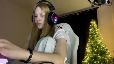 Snapshot of kayceefroehner chatting on February 6, 2026, 5:49 pm Amia online show from February 6, 2026, 5:49 pm