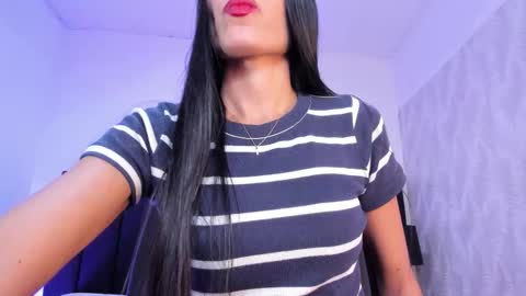 Kayla  online show from December 21, 2025, 11:39 am