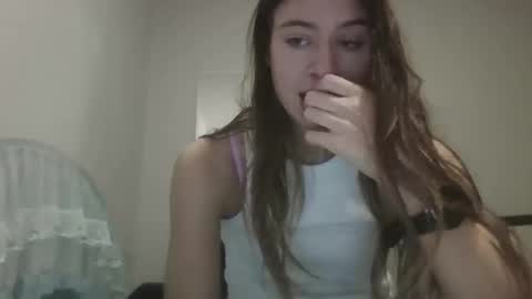 kaylaelizabeth97 online show from April 16, 2026, 3:40 am