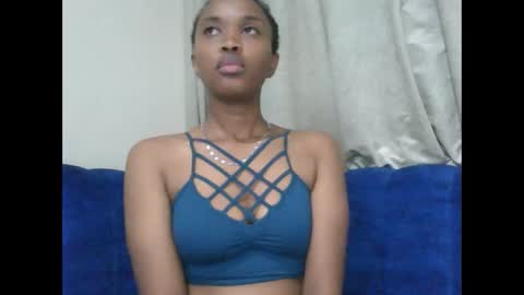 kaylar online show from November 21, 2025, 6:50 pm