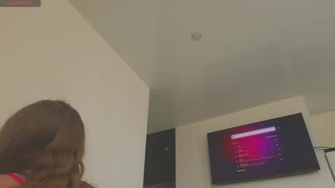 Snapshot of kaylee_ee chatting on April 30, 2026, 10:43 am kaylee_ee online show from April 30, 2026, 10:43 am