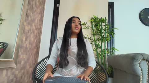 Snapshot of kayna_gomez chatting on January 9, 2025, 4:17 pm Kayna online show from January 9, 2025, 4:17 pm