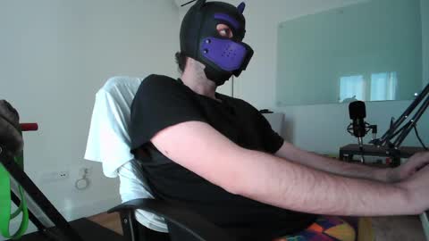 Neon online show from March 29, 2026, 3:56 pm