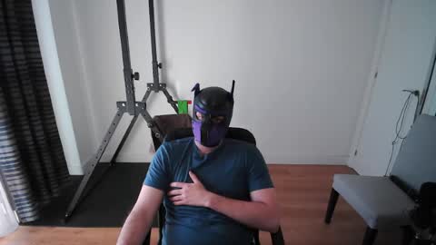 Neon online show from April 4, 2026, 4:48 pm