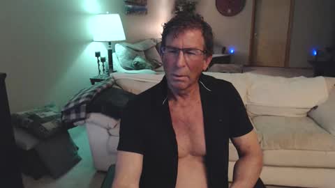 kcgr2323 online show from November 12, 2025, 12:00 am