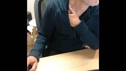 kcirt17225058 online show from October 22, 2025, 4:18 pm