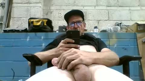 Snapshot of kcniceguy chatting on October 25, 2025, 5:59 am kcniceguy online show from October 25, 2025, 5:59 am