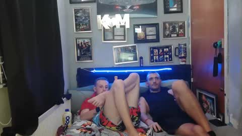 KandMDJ25 online show from October 3, 2025, 7:44 pm