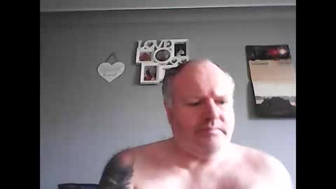 kdus4444 online show from January 7, 2026, 11:01 am