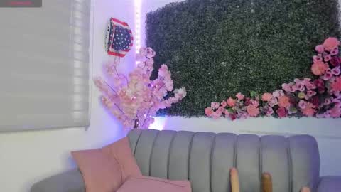 naty online show from March 12, 2026, 3:29 pm