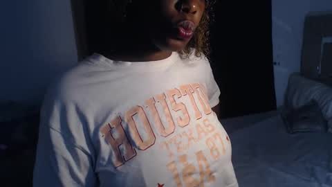 Snapshot of keilysofia chatting on January 17, 2025, 6:44 pm Keili online show from January 17, 2025, 6:44 pm