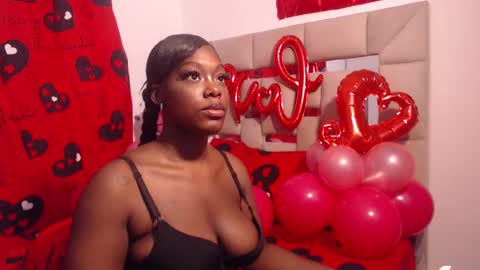 Snapshot of keilysofia chatting on February 7, 2025, 12:09 am Keili online show from February 7, 2025, 12:09 am