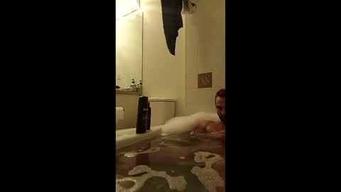 clyde online show from December 16, 2025, 8:41 am