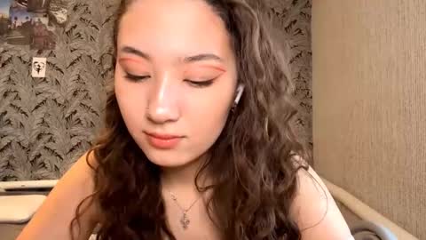 Kely online show from September 13, 2025, 7:19 am