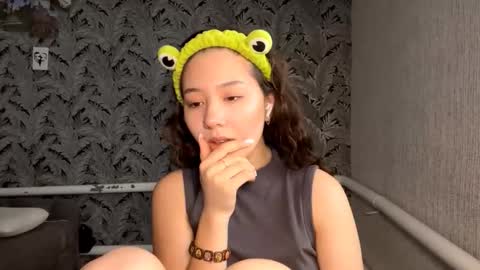 Kely online show from September 14, 2025, 7:07 am