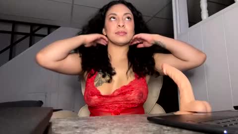 kelinax12 online show from December 19, 2024, 6:45 am