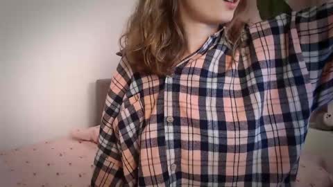 kelly_bb1 online show from April 20, 2026, 2:25 am