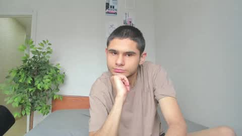 kelly_gerzikaaa online show from May 14, 2026, 11:39 am