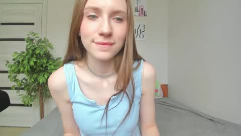 kelly_gerzikaaa online show from May 17, 2026, 4:21 am