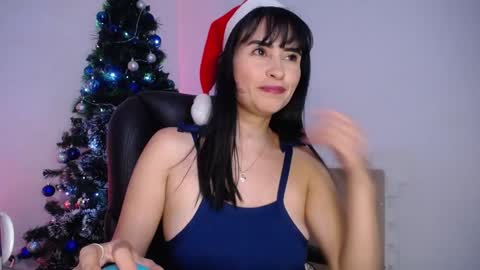 elena online show from December 15, 2024, 4:48 pm