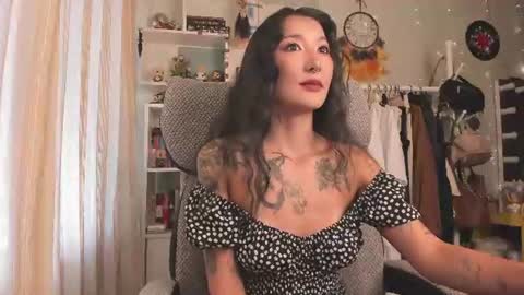 Snapshot of kellyasian chatting on July 17, 2026, 6:20 am Leia online show from July 17, 2026, 6:20 am
