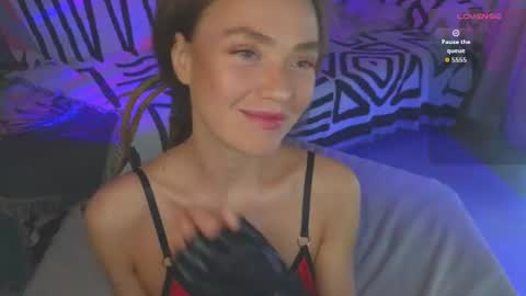 Snapshot of kellyfouler chatting on July 16, 2026, 4:24 pm KellyFouler online show from July 16, 2026, 4:24 pm