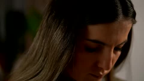 Denise online show from April 9, 2026, 2:33 am