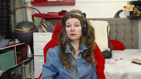 kelly online show from February 17, 2025, 1:58 am