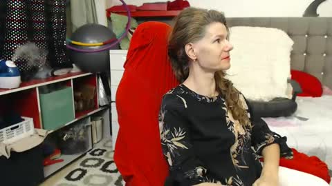 kelly online show from February 22, 2025, 3:34 am