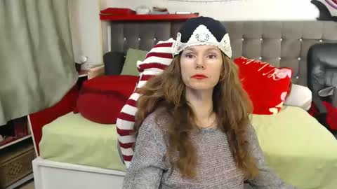 kelly online show from November 22, 2025, 7:13 pm