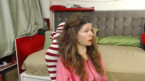 kelly online show from December 2, 2025, 12:05 am