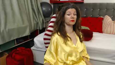 kelly online show from April 1, 2026, 12:55 am