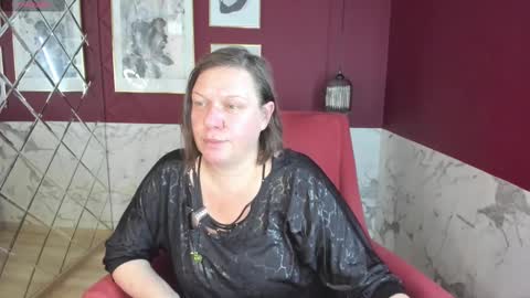 Kelly online show from March 9, 2025, 5:33 am