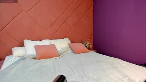 kellyy_bern online show from February 9, 2026, 12:47 am