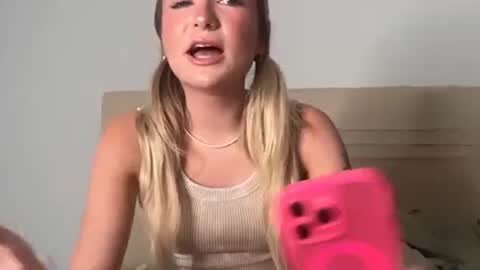 Kelsey Blu online show from March 19, 2026, 12:47 am