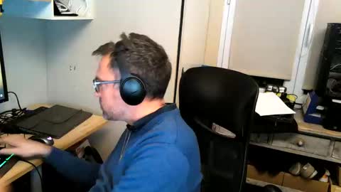 Snapshot of kelvin06133 chatting on January 21, 2025, 12:15 am kelvin06133 online show from January 21, 2025, 12:15 am