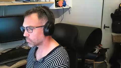 Snapshot of kelvin06133 chatting on April 1, 2026, 9:56 pm kelvin06133 online show from April 1, 2026, 9:56 pm