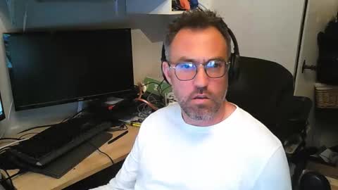 Snapshot of kelvin06133 chatting on April 14, 2026, 11:33 pm kelvin06133 online show from April 14, 2026, 11:33 pm