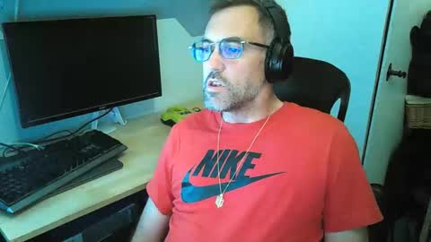 kelvin06133 online show from May 21, 2026, 10:39 pm